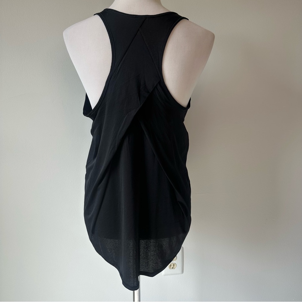 Lululemon Athletica NWT Women’s Essential Pleated Racerback Tank Black, size 8 - Picture 4 of 16